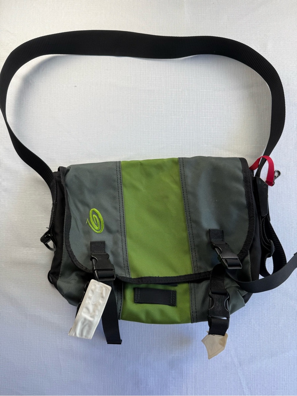 Timbuk2 Classic Messenger Bag Grey Green Small Crossbody Commuter Bike Bag - Picture 1 of 12